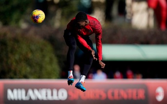 Il Milan si allena: Rebic e Leao protagonisti