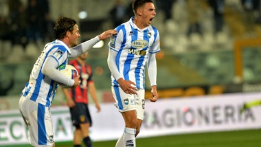 Pescara-Cosenza 2-1, Legrottaglie sorride in rimonta