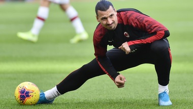 Milan, Ibrahimovic pronto al derby da titolare: si allena in gruppo