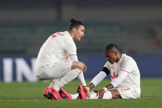 Douglas Costa, lesione di basso grado: il comunicato della Juve e i tempi di recupero