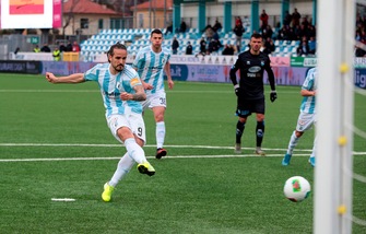 Entella di rigore: 2-0 al Pescara. Pisa-Chievo, l'1-1 serve poco a entrambi