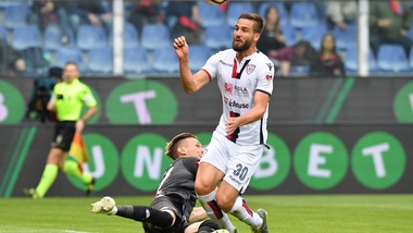 Cagliari, non c'è pace per Pavoletti: altra lesione al crociato