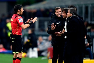 Inter-Napoli, Conte è una furia contro l'arbitro Calvarese