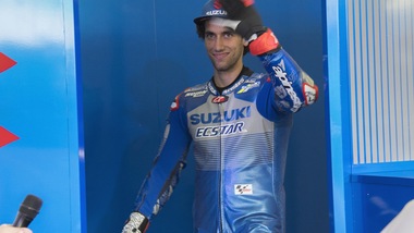 MotoGp, Rins e Suzuki insieme per altri due anni