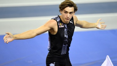Duplantis ritocca il record del mondo di salto con l'asta: 6.18!