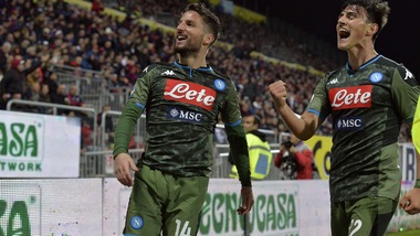 Il Napoli aggrappato all'amuleto Mertens