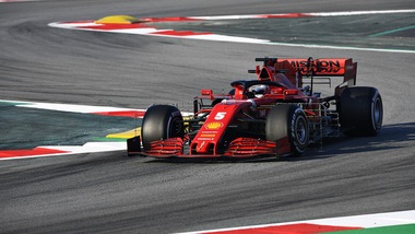 Test F1 Barcellona, guaio Ferrari: Vettel ko, problemi per l'SF1000