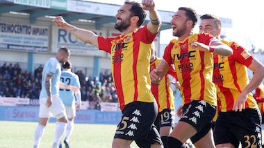 Entella-Benevento 0-4: Inzaghi a +17. Spezia, solo pari a Trapani