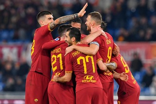 Roma-Lecce 4-0: Under, Mkhitaryan, Dzeko e Kolarov, poker per Fonseca