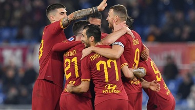 Roma-Lecce 4-0: Under, Mkhitaryan, Dzeko e Kolarov, poker per Fonseca