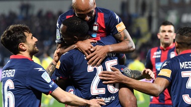 Crotone-Pescara 4-1: Stroppa sorride, terzo ko di fila per gli abruzzesi