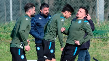 Napoli, Gattuso torna e i giocatori lo accolgono con 1' di silenzio