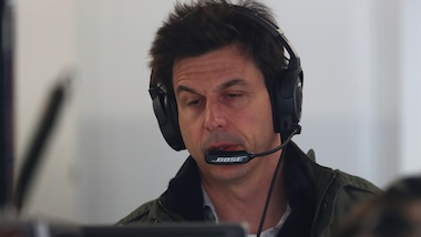 Mercedes, Wolff non si fida della Ferrari: "Può andare più veloce"