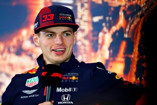 F1, Verstappen: "Mercedes veloce, ma pensiamo solo a noi stessi"