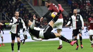 Juve-Milan, ufficiale: la semifinale di Coppa Italia rinviata a data da destinarsi