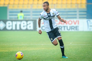 Parma, Hernani ko: lesione di primo grado