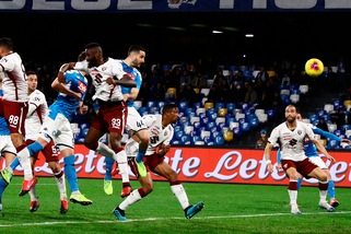 Napoli da Europa, Torino da retrocessione: granata ko al San Paolo e in crisi nera