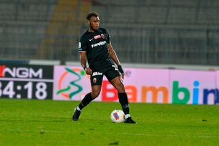 Serie B, Memushaj e Gravillon fermati per una giornata