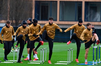 Inter, corsa e pallone sotto gli occhi di Conte