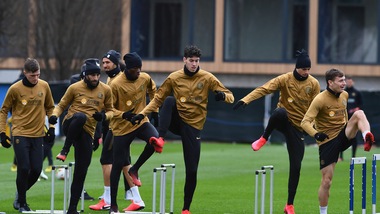 Inter, corsa e pallone sotto gli occhi di Conte