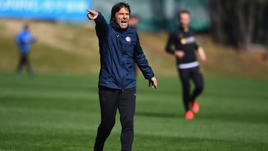 Conte incita l'Inter in allenamento: pensa alla Juve?