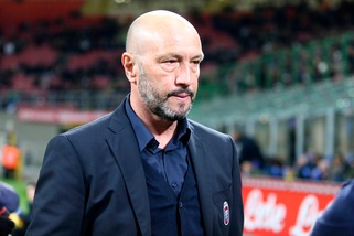 Cagliari, Zenga: "Vedrete il gioco di Crotone. Ho parlato con Gigi Riva"