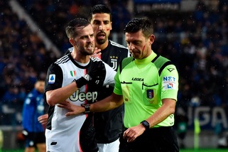 Lo psicologo: "Arbitri più imparziali senza tifosi allo stadio"
