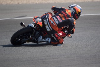 Moto3, Qatar: Fernandez vola nel Warm Up