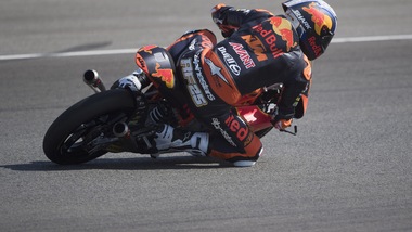 Moto3, Qatar: Fernandez vola nel Warm Up