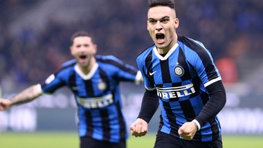 Inter, Martinez sfida CR7: poi va da Messi al Barça