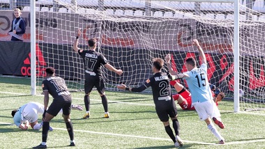 Entella, che tris all'Ascoli! Rallenta lo Spezia: ko 3-1 con la Juve Stabia