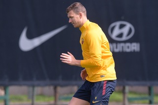 Roma, Dzeko ce la fa col Siviglia