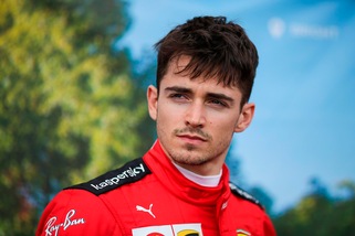 Esports, Leclerc contro Valentino Rossi: super sfida nella "All stars racing night"