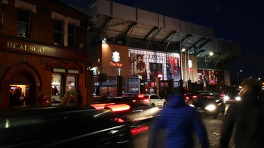 Times: "Coronavirus, ipotesi porte chiuse per la Premier League"