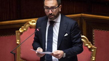 Coronavirus, sovraffollamento in carcere: in arrivo il braccialetto elettronico