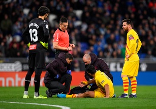 As: "Suarez vuole tornare contro il Napoli: il Barcellona ci spera"