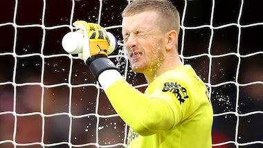 The Sun: "Pickford beccato al pub con gli amici, ma l'Everton è in quarantena"