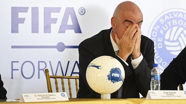 Mondiale per club, la Fifa ufficializza il rinvio a data da destinarsi