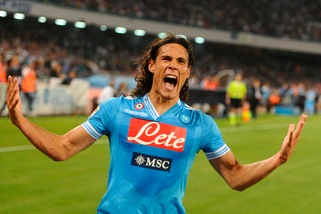 Napoli, De Laurentiis pensa al ritorno di Cavani