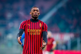 Milan, brutte notizie per Leao: "Paghi 16,5 milioni allo Sporting Lisbona"