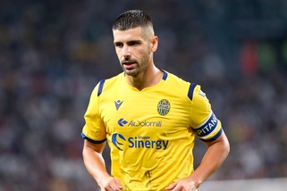 Coronavirus, Veloso: "Il calcio si doveva fermare prima"