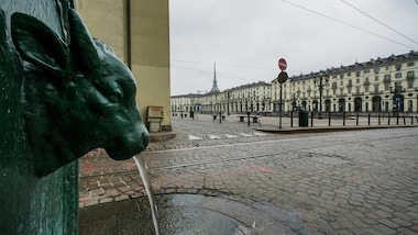 Coronavirus, Torino deserta nella domenica di quarantena