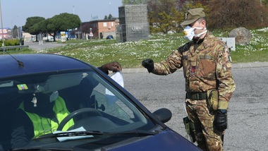 Coronavirus, il modulo per l'autocertificazione cambia di nuovo