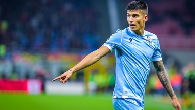 Coronavirus, Correa: "Stringiamo i denti, ripartiremo"