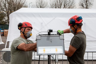 Coronavirus, Oms guarda l'Italia: "Un barlume di speranza, ma è ancora presto"