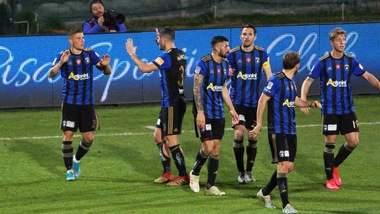 Coronavirus, il Pisa: "Momento difficile per il Paese, restate a casa"