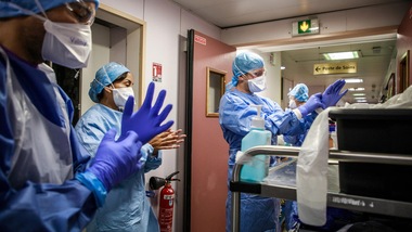 Coronavirus, in Francia la vittima più giovane: aveva solo 16 anni