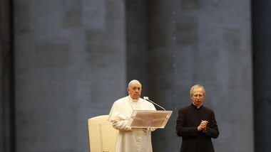 Coronavirus, Papa Francesco: preghiera speciale in piazza San Pietro