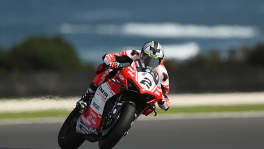 SBK, Camier: "Spero di tornare in forma prima possibile"