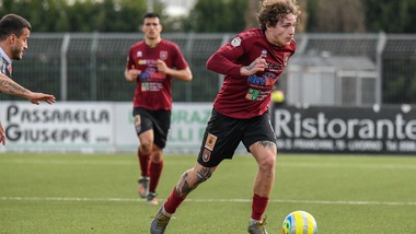 Coronavirus, mascherine dai giocatori del Pontedera